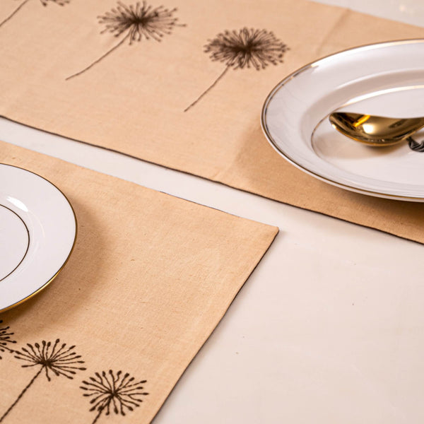 Runner with 6 Placemats